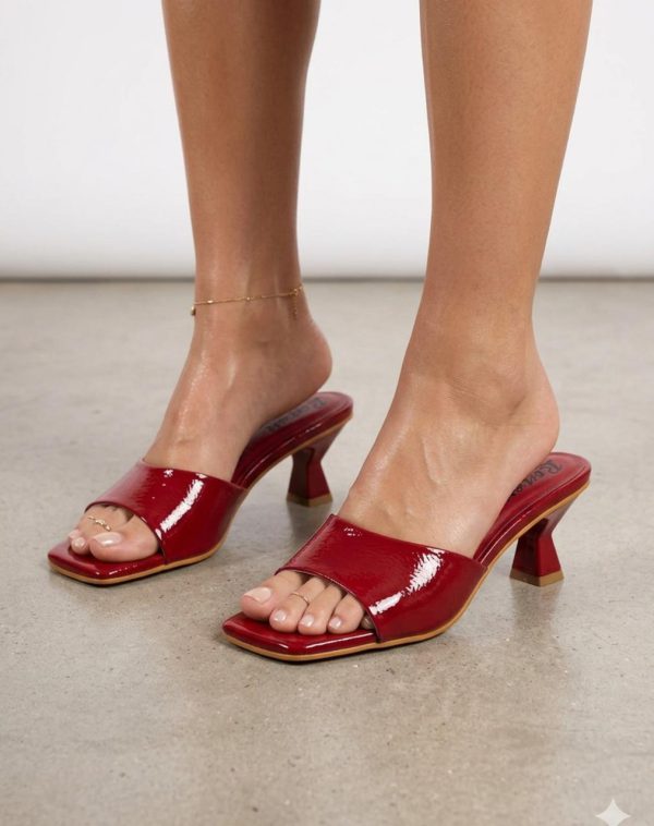 TACONES MIA