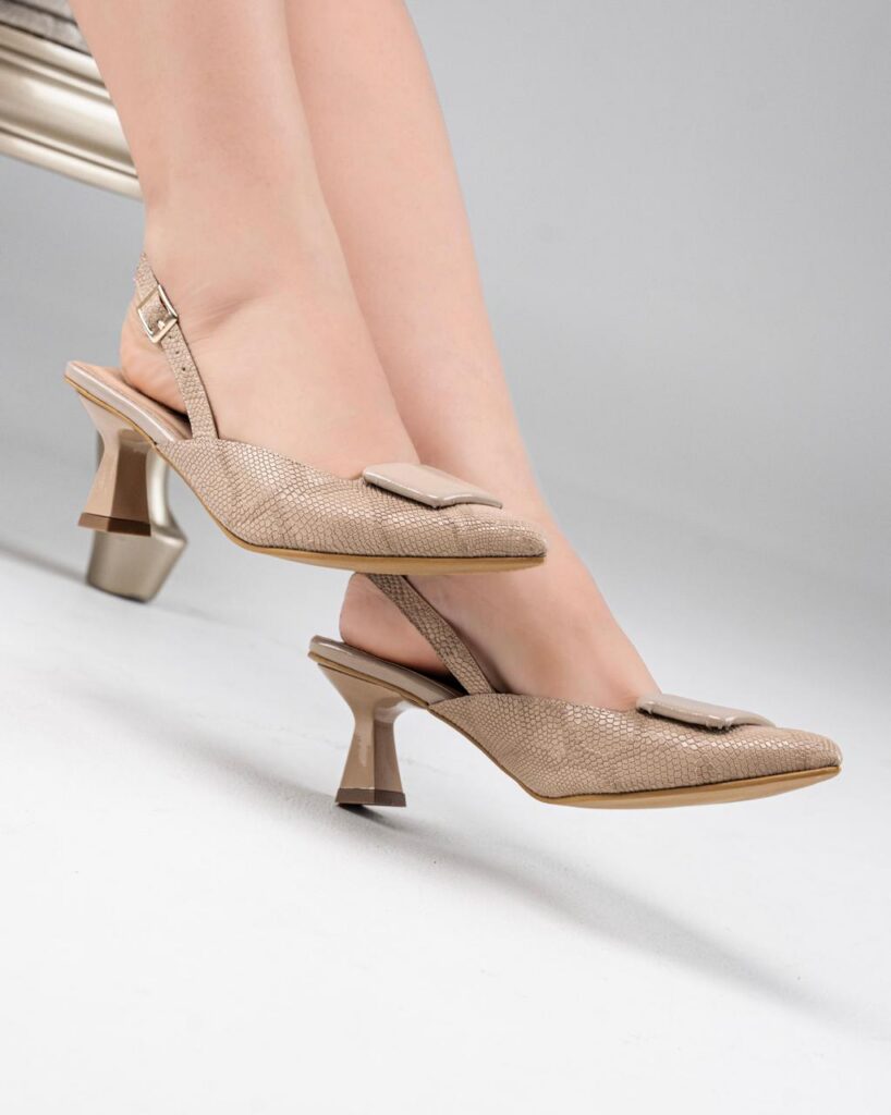 Stiletto Aplique