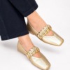 Baletas Verona para mujer con punta cuadrada y apliques metálicos