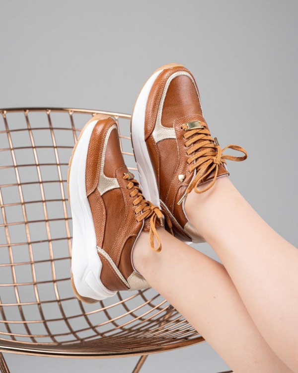 Tenis Yesie para mujer en colores marrón y blanco
