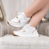 Tenis Yesie para mujer en colores marrón y blanco