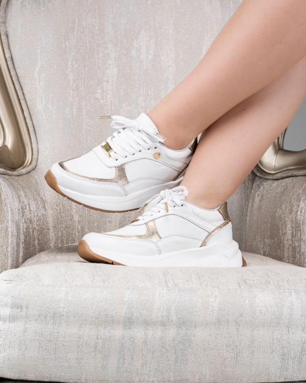 Tenis Yesie para mujer en colores marrón y blanco