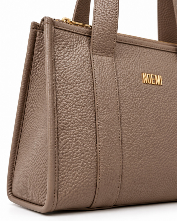 BOLSO ALEXY · taupe · Detalle textura