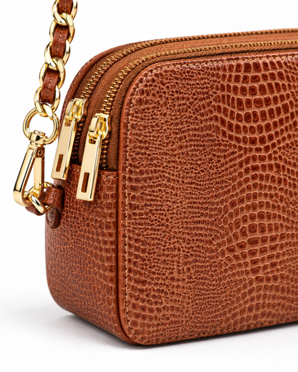 BOLSO CANDY · marron · Detalle textura BOLSO CANDY · marron · Detalle textura
