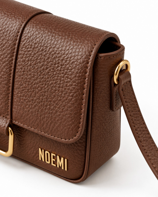 BOLSO VELY · avellana · Detalle herraje